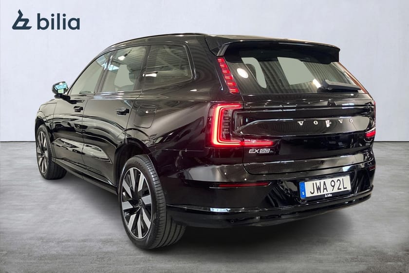 Bild 2 av Volvo EX90 Twin Motor 7-seater Ultra 7-sätes Dragkrok helautomatisk
