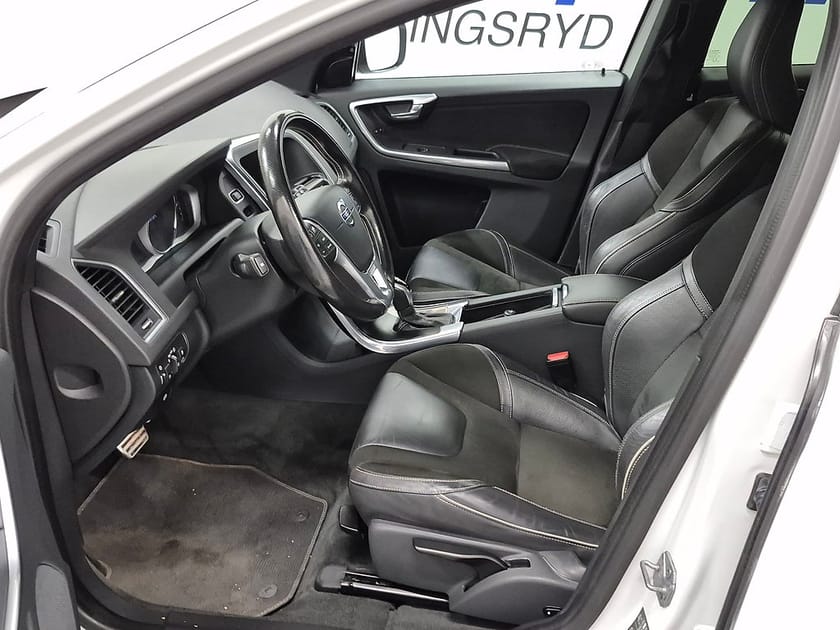 Bild 2 av Volvo XC60 AWD D4 190HK 4x4 Classic R-Design