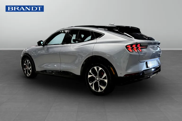 Ford Mustang Mach-E Standard Range AWD