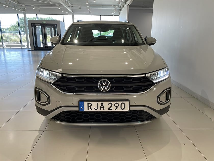 Bild 3 av Volkswagen T-Roc TSI 110 App Connect | Digital Cockpit