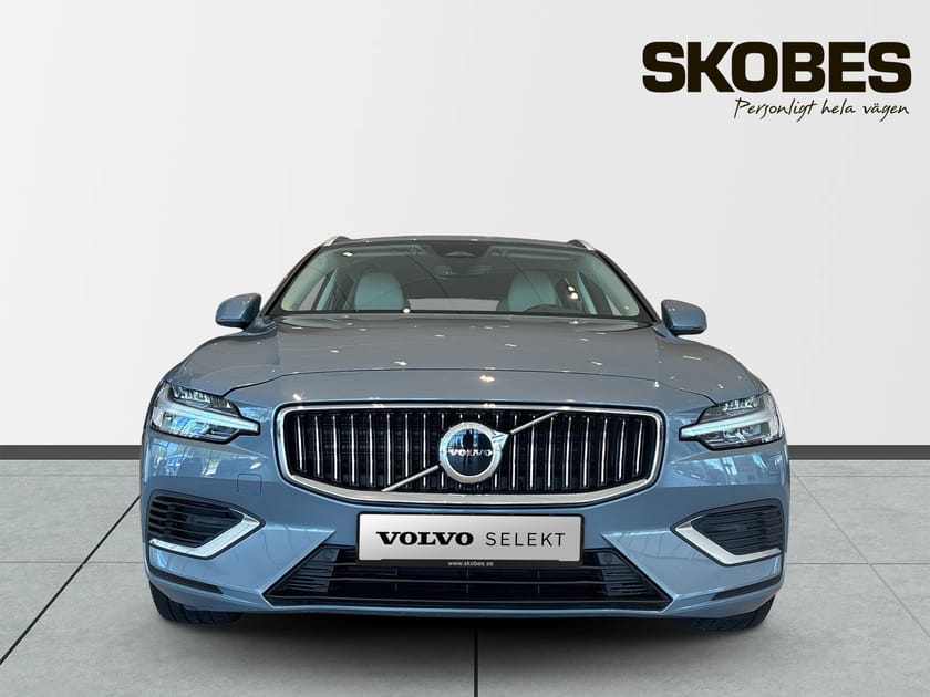 Bild 2 av Volvo V60 Recharge T6 II Core Edition