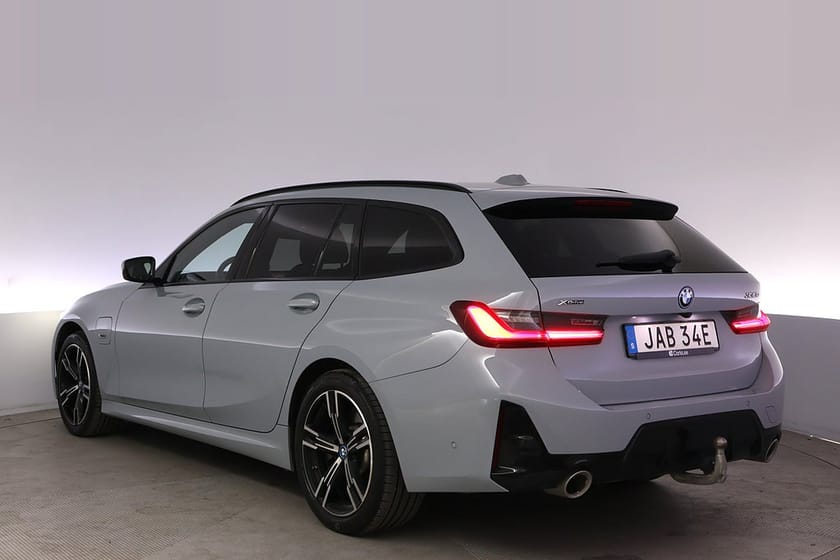 Bild 4 av BMW 330e xDrive Touring M-sport Drag Kamera Navi Farthållare