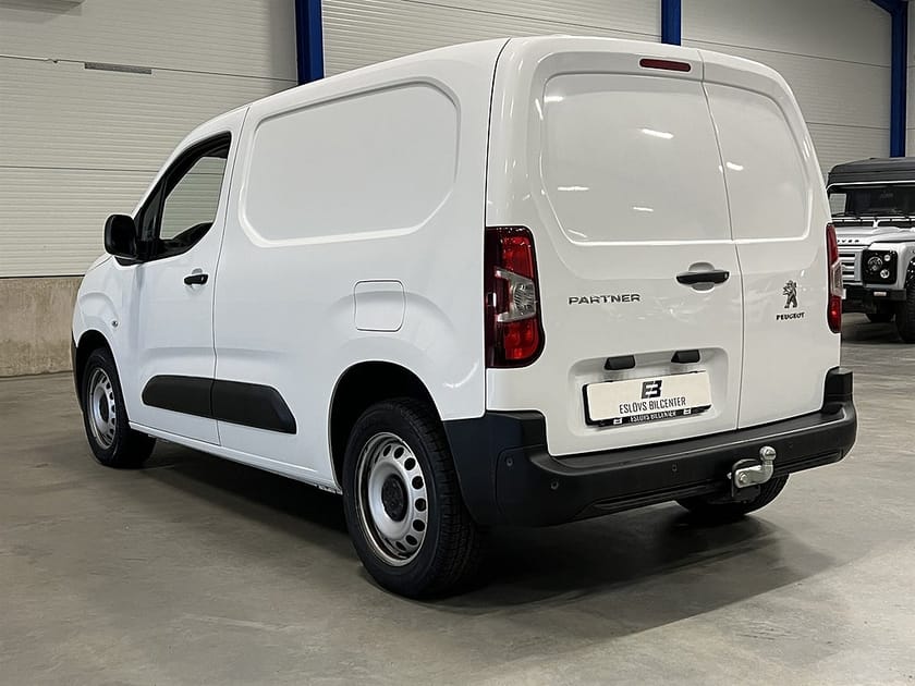 Bild 5 av Peugeot Partner Utökad Last 1.5 130 EAT 130 HK L1 / Leasebar / Drag / Värmare /