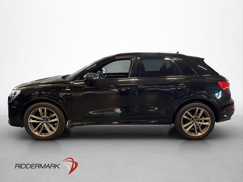 Bild 4 av Audi Q3 35 TFSI 150hk S-Line Cockpit Black Optik Värmare