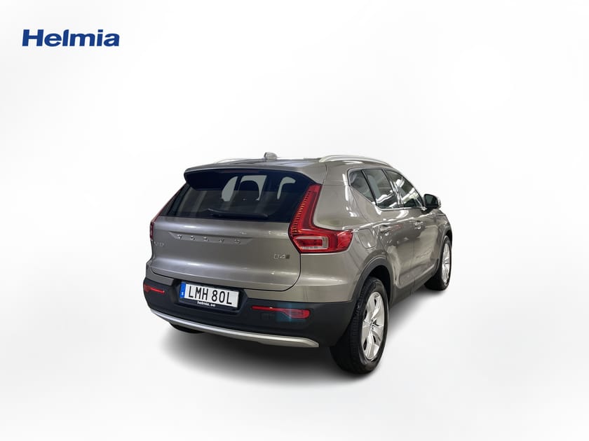 Bild 3 av Volvo XC40 B4 AWD Bensin Momentum Advanced Edt
