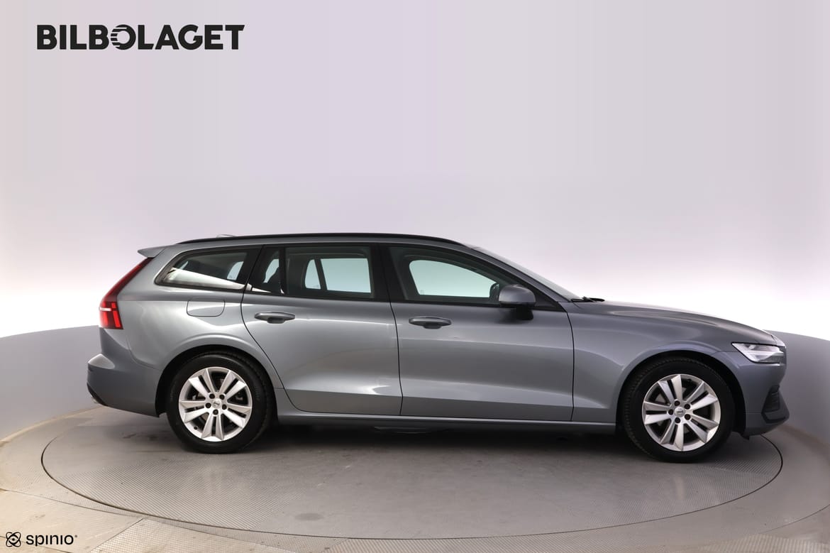 Volvo V60 2019 - miniatyr 2