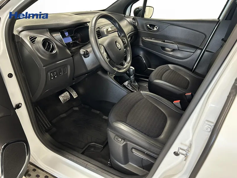 Bild 6 av 7 – Renault Captur TCe120 En Svensk Klassiker Vit A