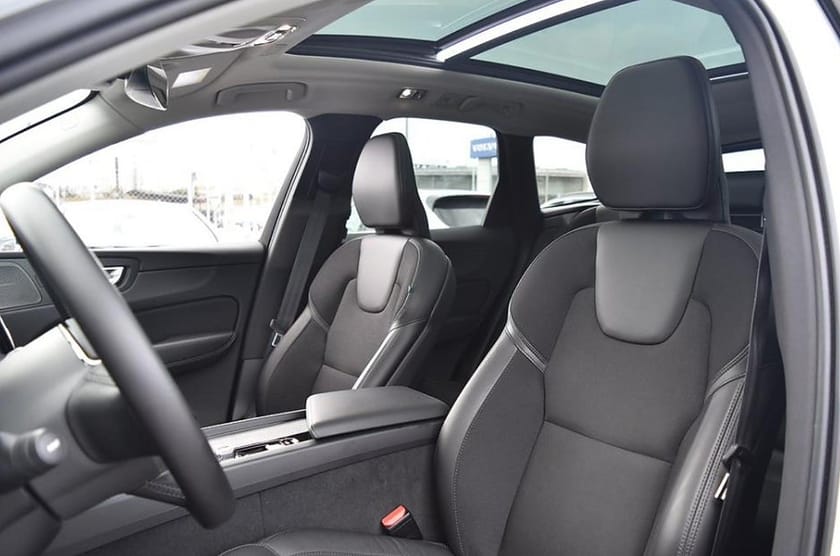 Bild 3 av Volvo XC60 T5 AWD Panorama / Drag / Harman Kardon / 360° Kamera