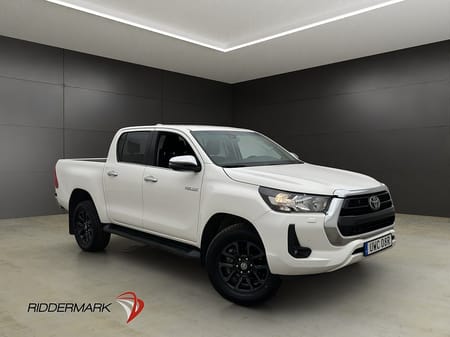 Toyota Hilux Dubbelhytt Hero 2.4 AWD M/K-Värmare Drag Kamera Diff Moms