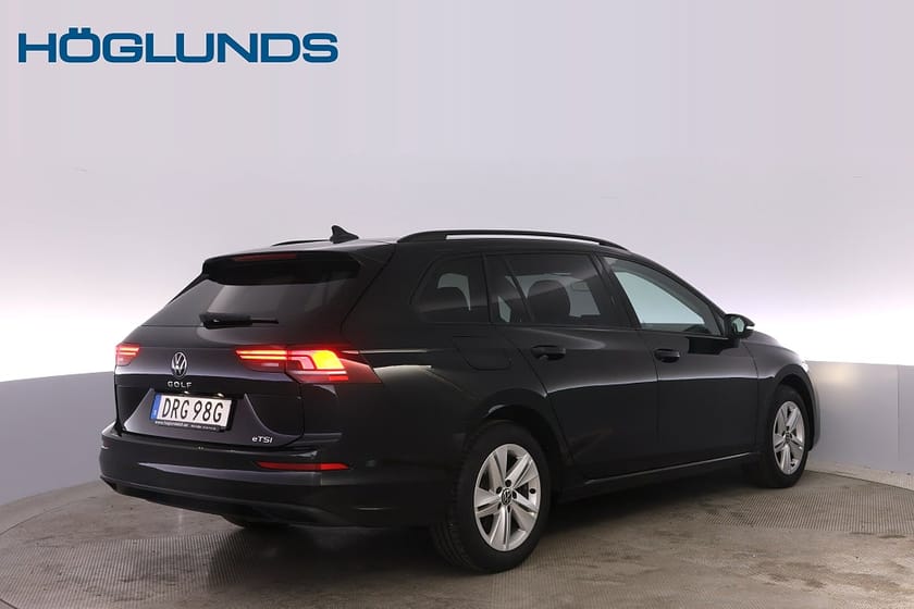 Bild 4 av Volkswagen Golf Sportscombi 1.5 ACT Life Värmare B-kamera V-hjul Moms