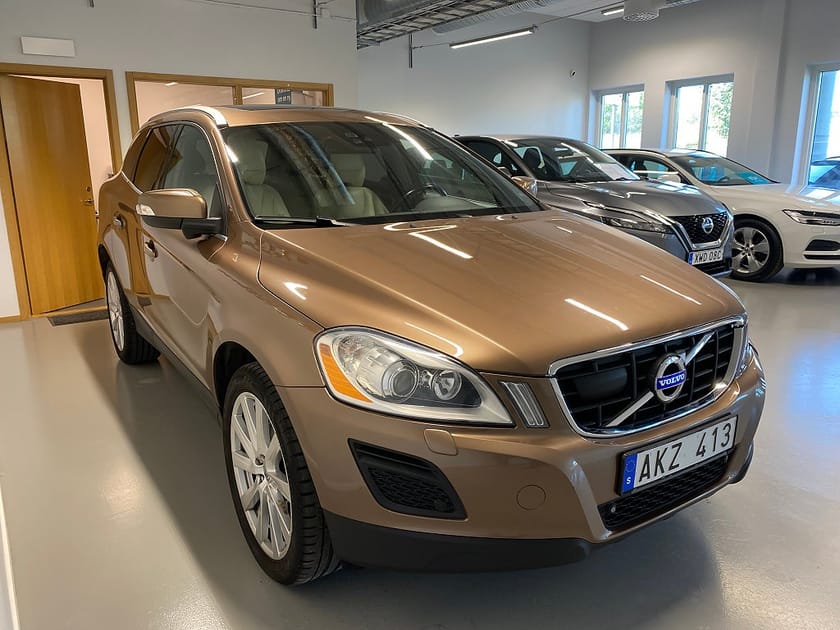 Bild 3 av Volvo XC60 D5 AWD Geartronic Summum Nybes Drag Taklucka P-värme