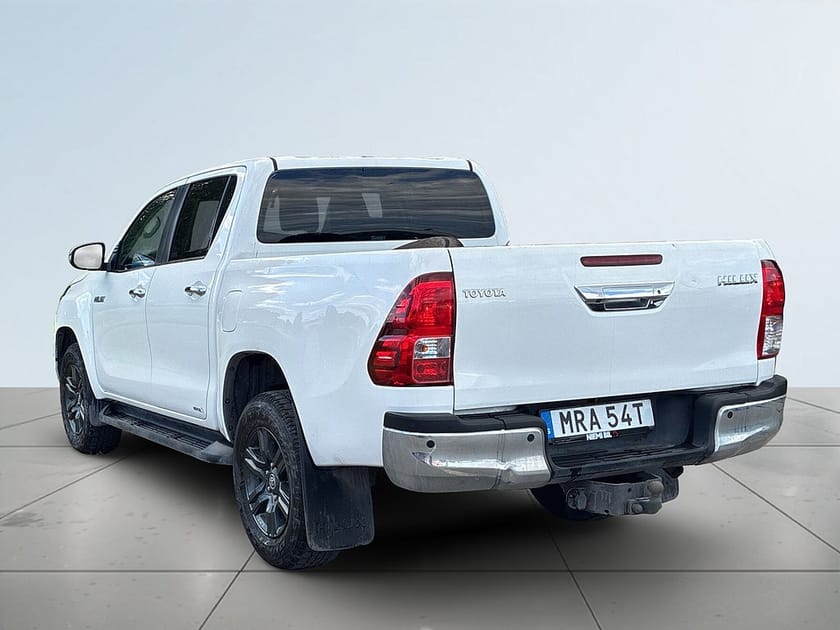 Bild 5 av Toyota Hilux Dubbelhytt 2.4 AWD MOMS Drag Mvärme Navi B-kamera S&V