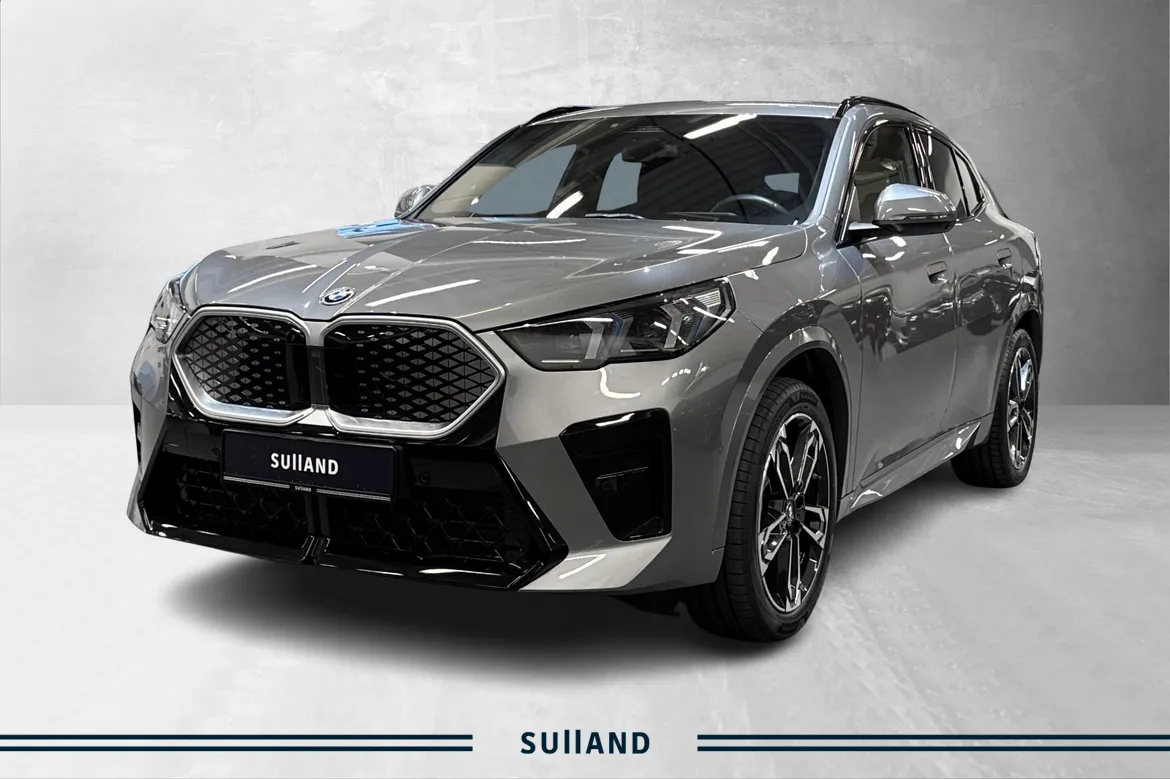 Bilde av BMW iX2 xDrive30