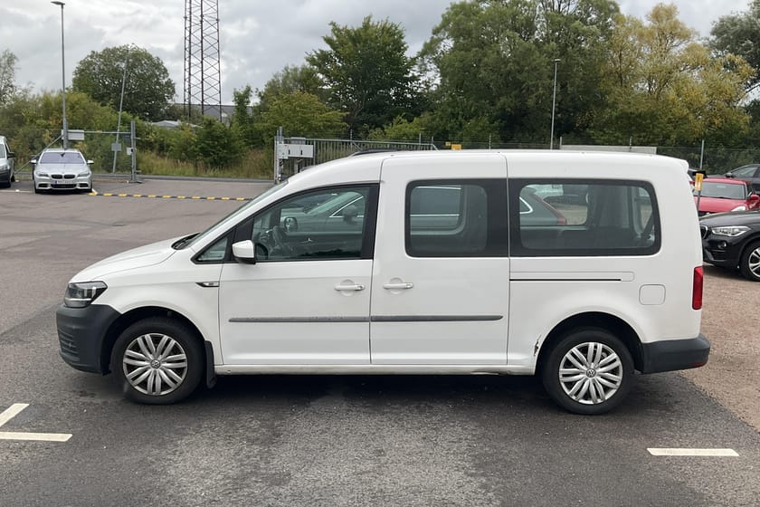 Bild 3 av Volkswagen Caddy Maxi Life 2.0 TDI (102hk) Reparationsobjekt