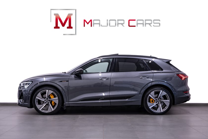 Bild 3 av Audi e-tron 55 quattro Q S-Line Pano B&O 22" HuD 360° RS-Säten Luft-F Drag