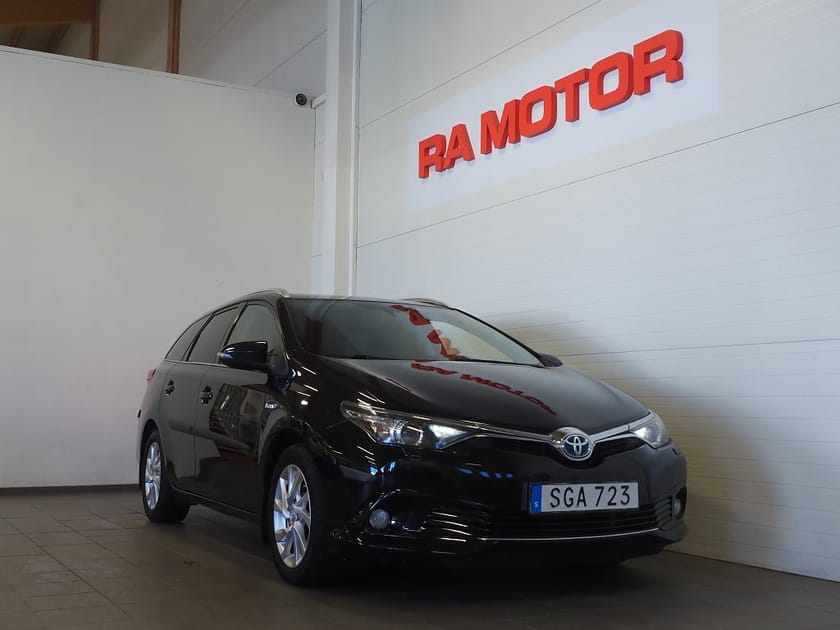 Bild 1 av Toyota Auris Touring Sports Hybrid e-CVT Active 136hk | Bluetooth |