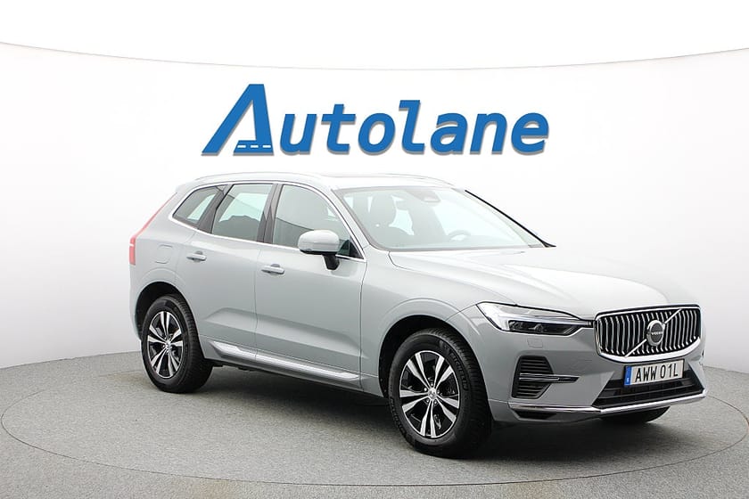 Bild 1 av Volvo XC60 Recharge T6 AWD Core, Panorama, Dragkrok 350hk