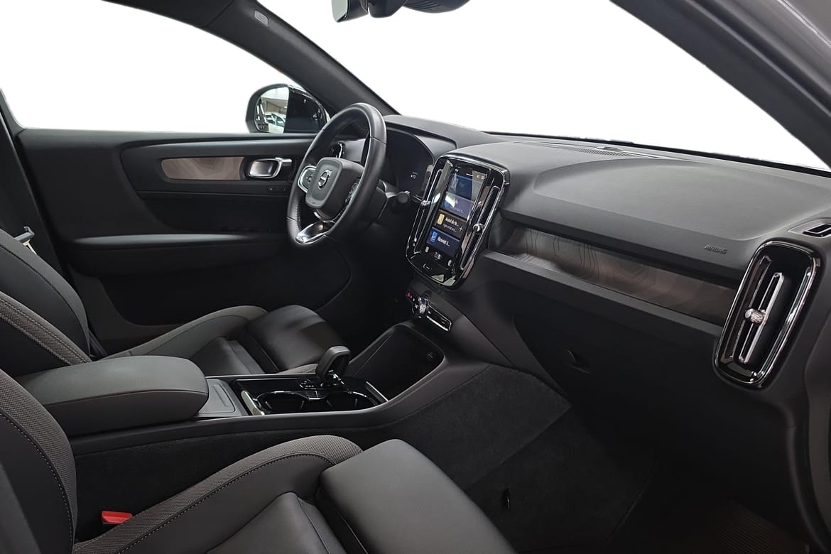 Volvo C40 Recharge Twin, 408hp, 2024
