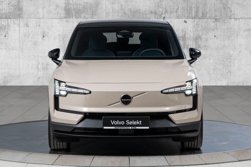 Bilde 2 av Volvo EX30 Twin Motor Performance AWD | ULTRA | 20" | PANO | HARMAN | 360 | +++