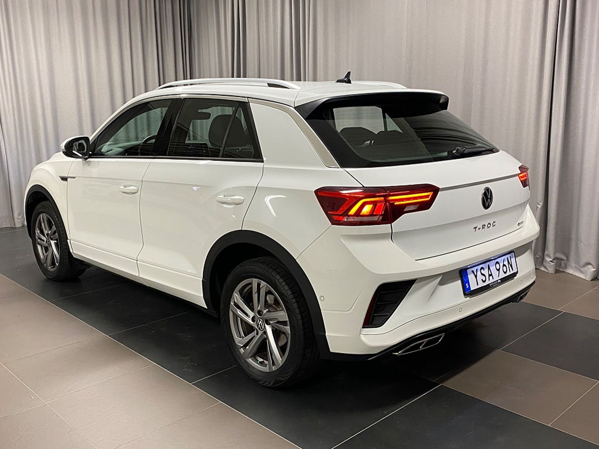 Volkswagen T-Roc 2024, bild 3/10