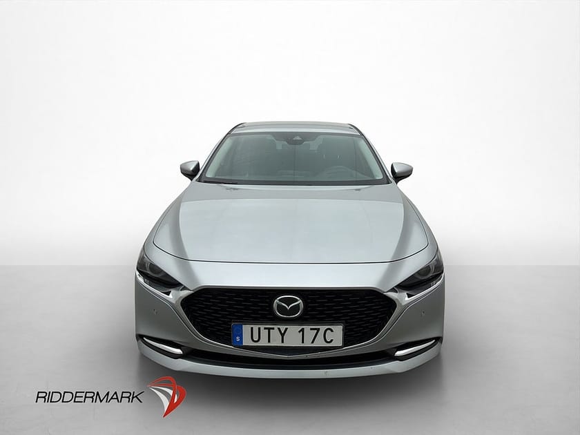 Bild 2 av Mazda 3 Sedan 180hk Sky Tech Pack BOSE HUD Kamera Navi Drag