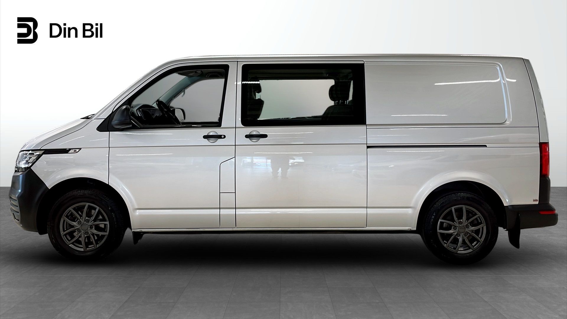 Volkswagen Transporter 2.0 TDI SCR 2023, bild 2/10