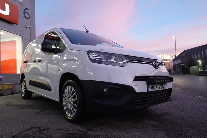 Bild 2 av Toyota ProAce City 1.5D 130hk L2 DUBBLA SKJUT | DRAG|VÄRMARE