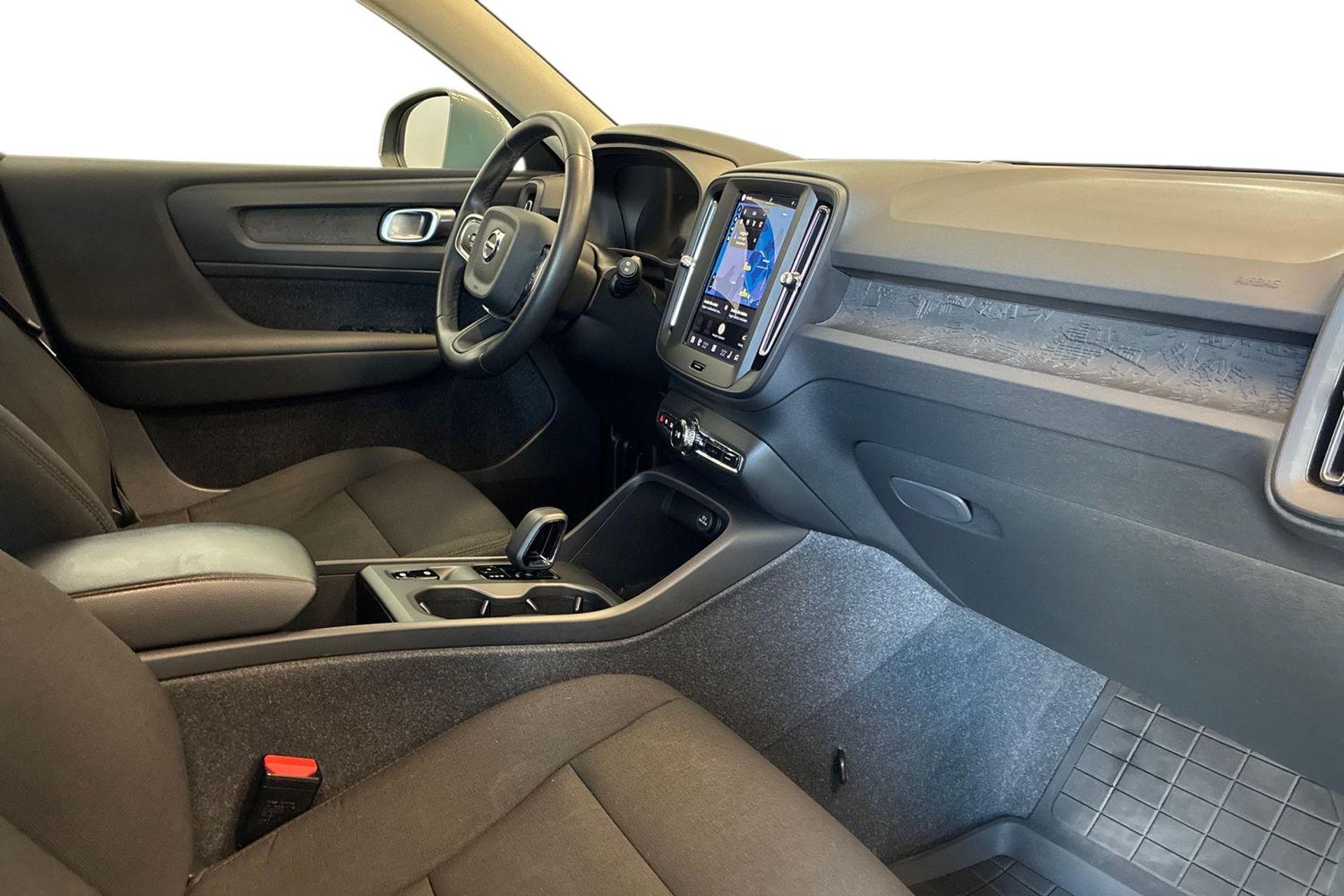 Volvo XC40 B3 FWD Bensin Essential 2024, bild 7/10