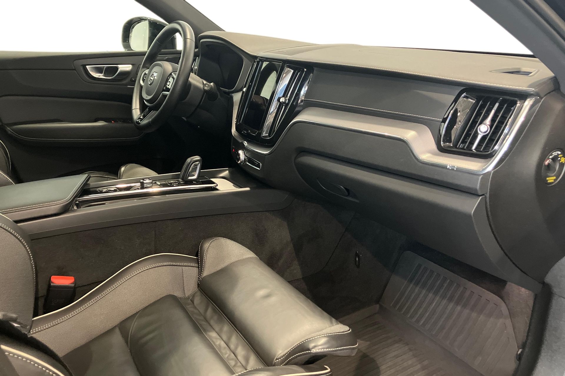 Volvo XC60 2022, bild 7/10