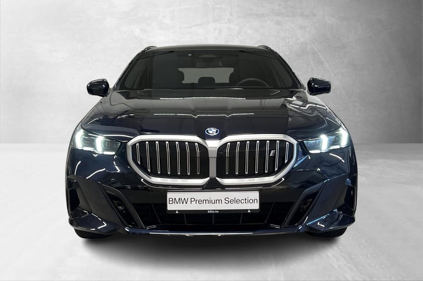 Bilde 2 av BMW i5 xDrive40 Touring FullyCharged, M-Sport,Pano,B&W