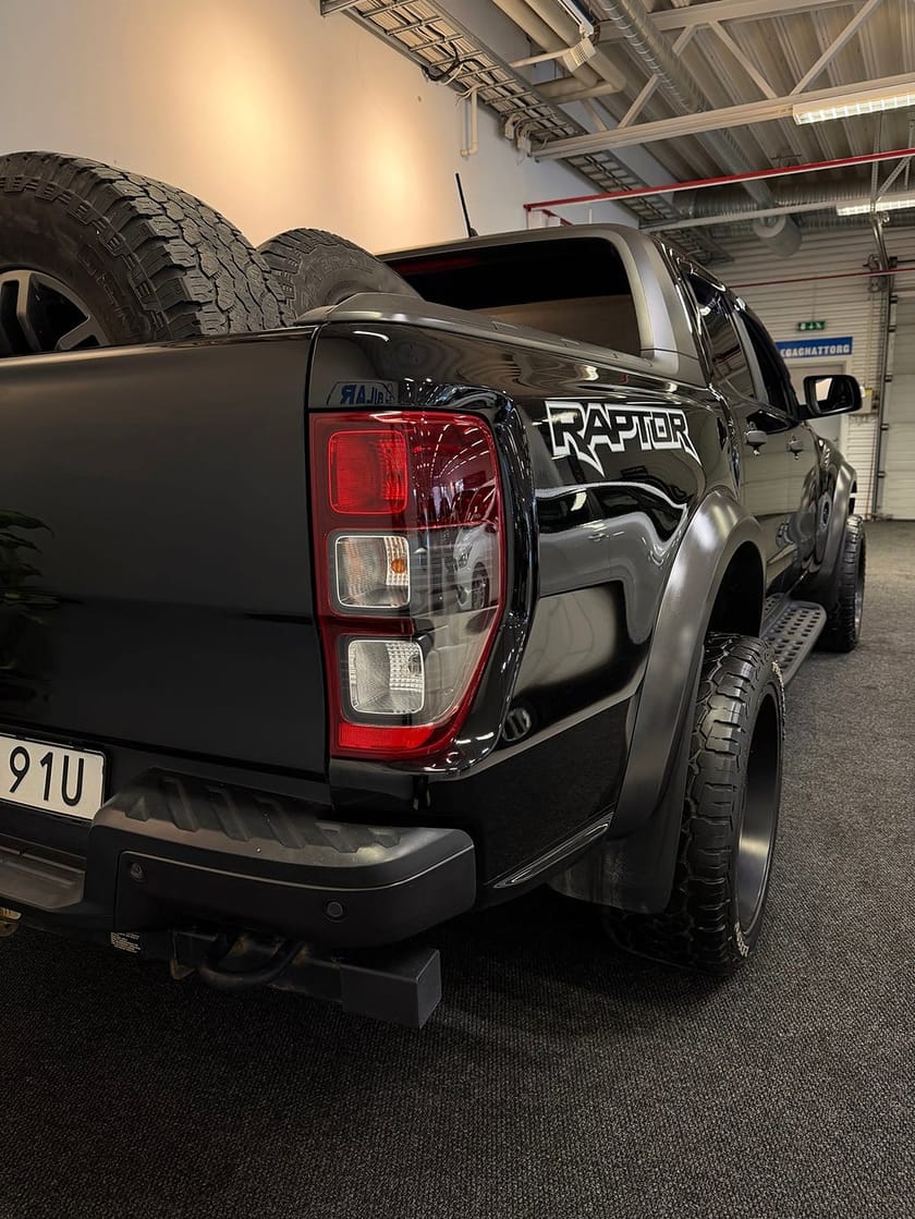 Bild 4 av Ford Ranger Raptor AWD 213hk/ Vhjul/ Värmare/ Drag/ LED/ Fullservad