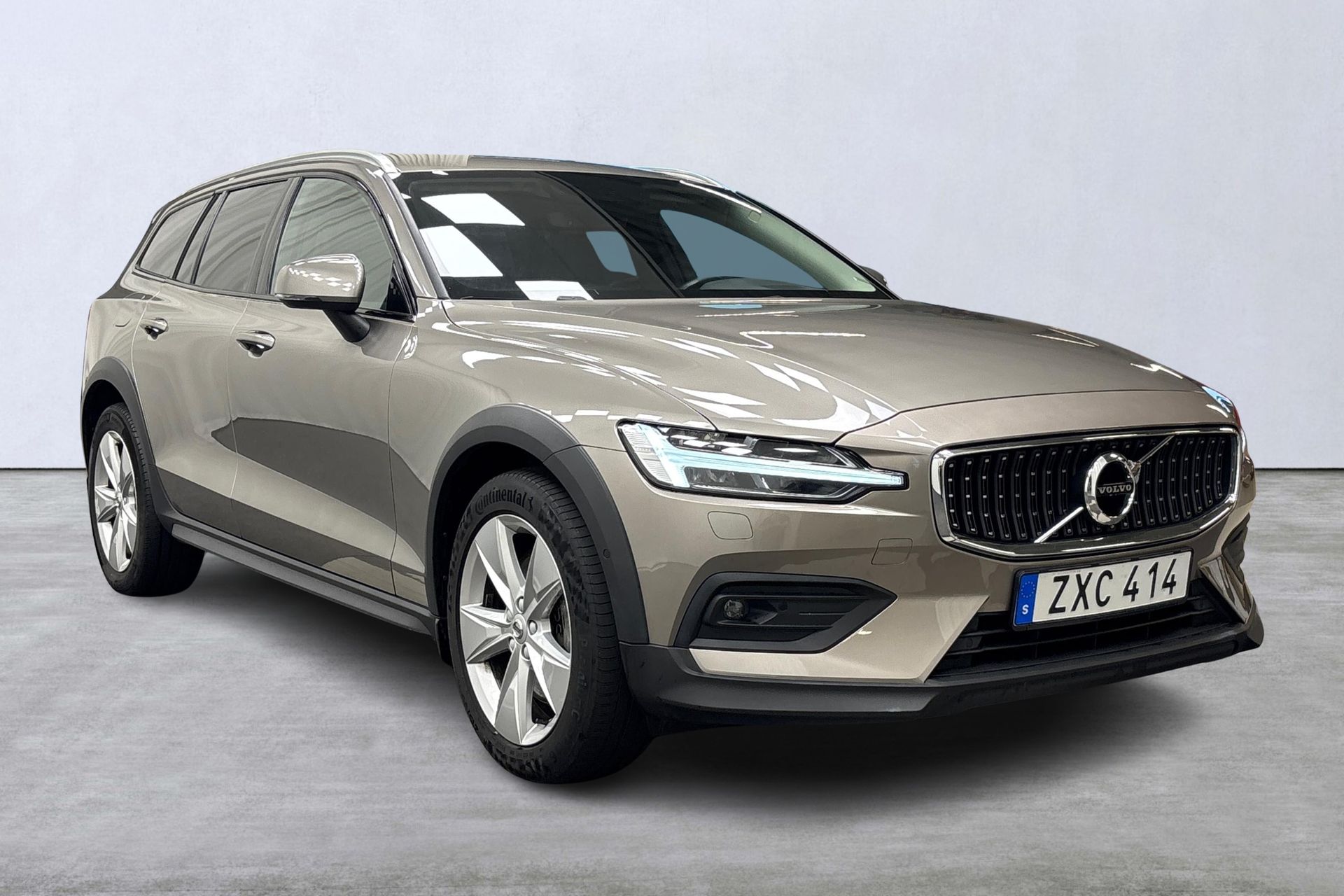 Volvo V60 Cross Country B4 AWD D Adv 2022, kuva 6/10