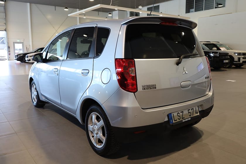 Bild 3 av Mitsubishi Colt 5-dörrar 1.3 95HK MIVEC ClearTec PDC M-Värme