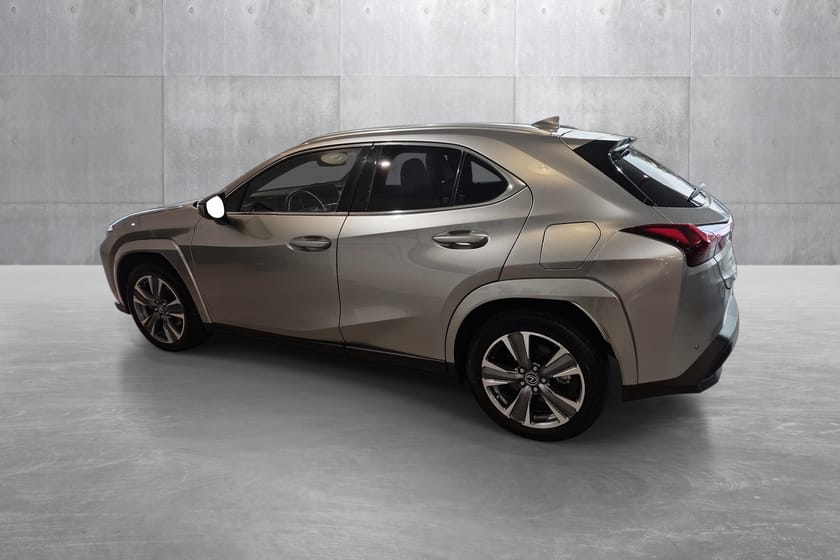 Bilde 3 av Lexus UX 300e UX300e Luxury SUN klar for levering