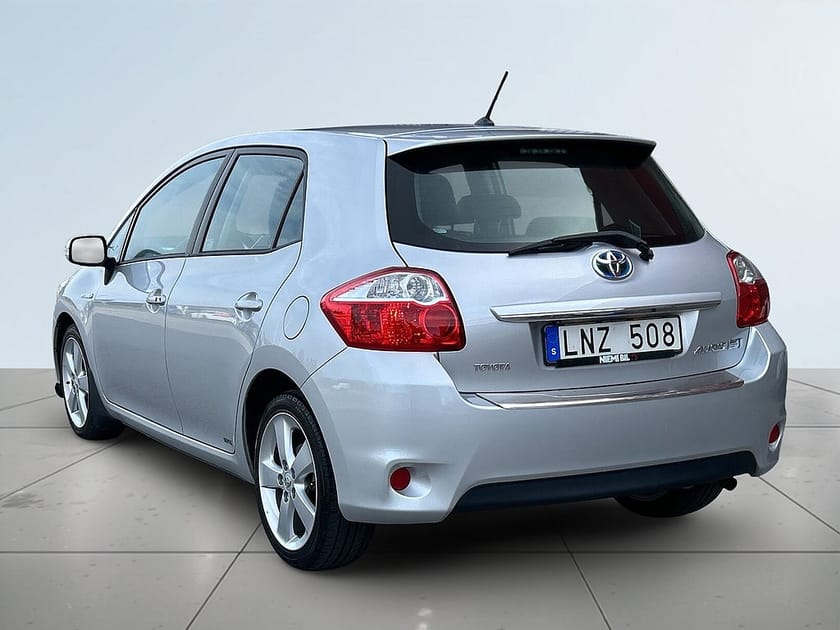 Bild 5 av Toyota Auris Hybrid e-CVT MoK-Värm/S&V-Hjul/Kedja/Låg förbru.