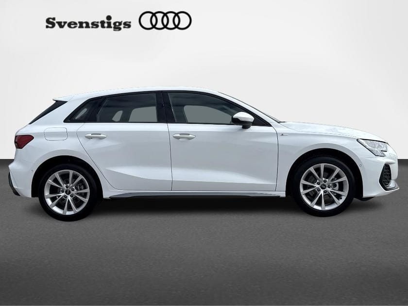 Bild 3 av Audi A3 Sportback 35 TFSI 150hk S LINE / Choice