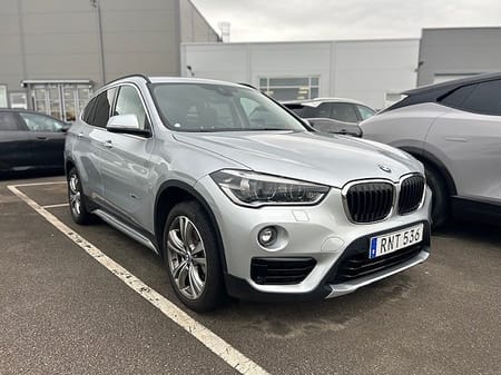BMW X1 xDrive18d 150hk | Sport Line | Dragkrok | En ägare