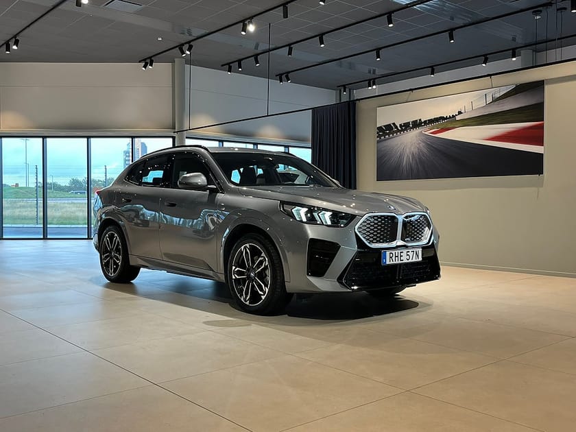 Bild 3 av BMW iX2 eDrive20