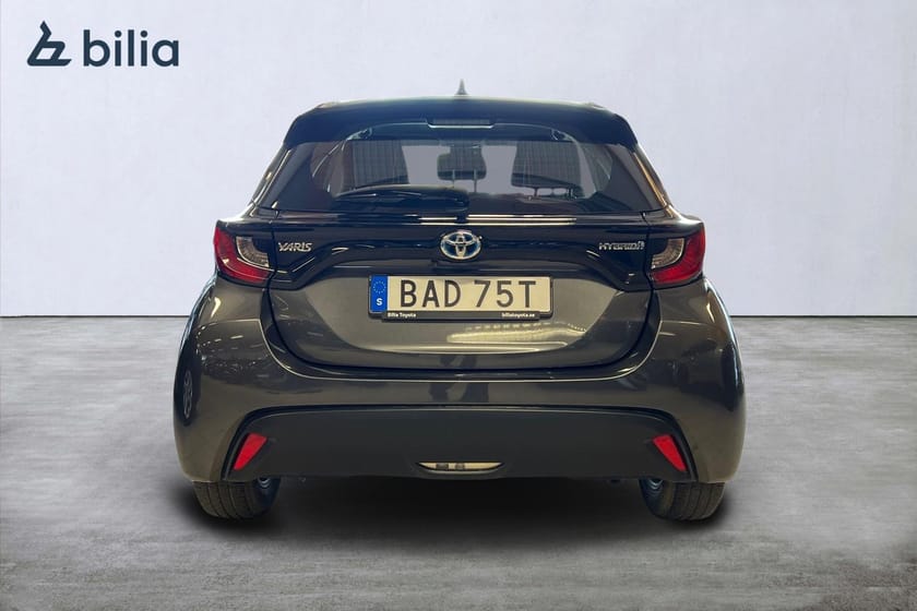 Bild 5 av Toyota Yaris Hybrid 1,5 5D ACTIVE KOMFORTPAKET MOTORVÄRMARE VINTERHJUL LEDRAMP