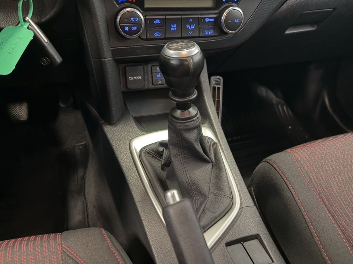 Toyota Toyota Auris — bild 14