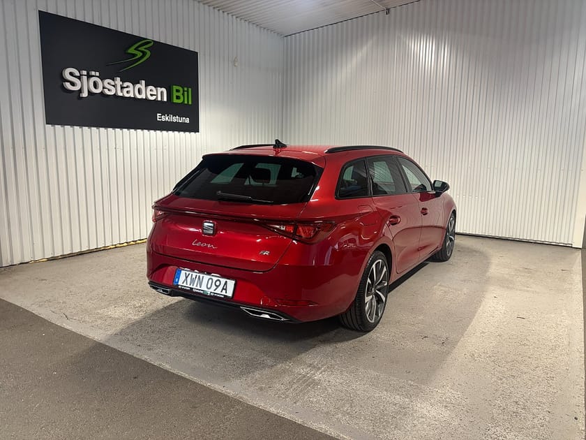 Bild 4 av SEAT Leon Sportstourer ST León Sportstourer1.5 eTSI Nav/Parksensorer/Carplay/Drag