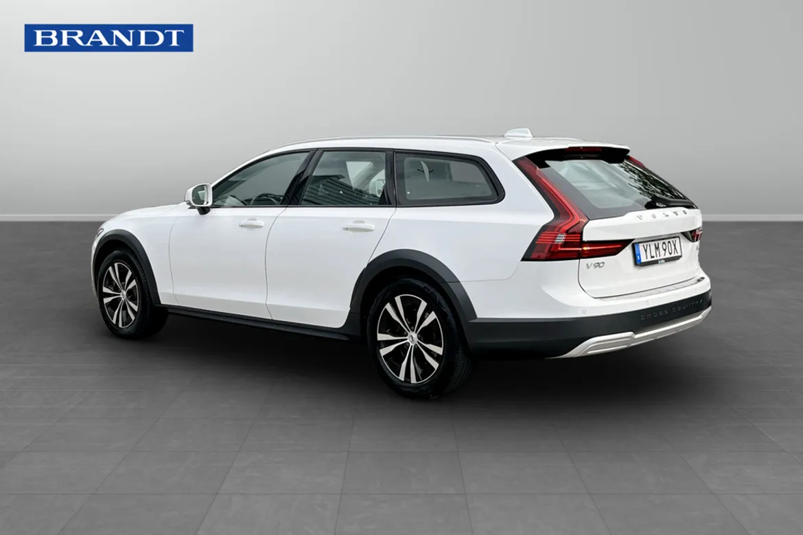 Volvo V90 Cross Country