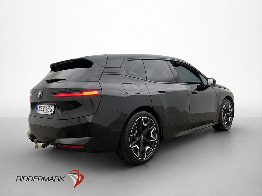 Bild 5 av BMW iX xDrive40 326hk Sport Sky Laser H/K Head Up Drag 360°