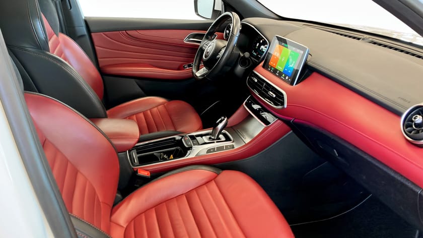 Bild 3 av MG EHS PHEV