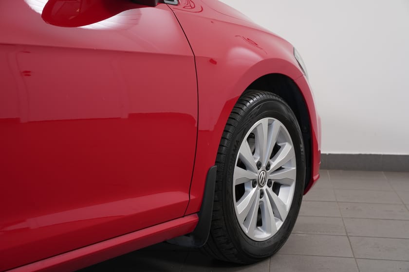 Bild 5 av Volkswagen Golf 5-dörrar 1.6 TDI DPF SCR PDC/CARPLAY/FRONTASSIST