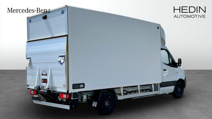 Bild 2 av Mercedes-Benz eSprinter 420 Chassi 81 kWh Volymskåp A3 SELECT