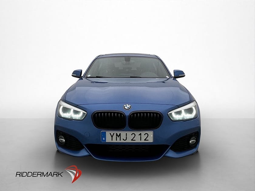 Bild 2 av BMW 120d xDrive 190hk M Sport Taklucka Skinn Sensorer