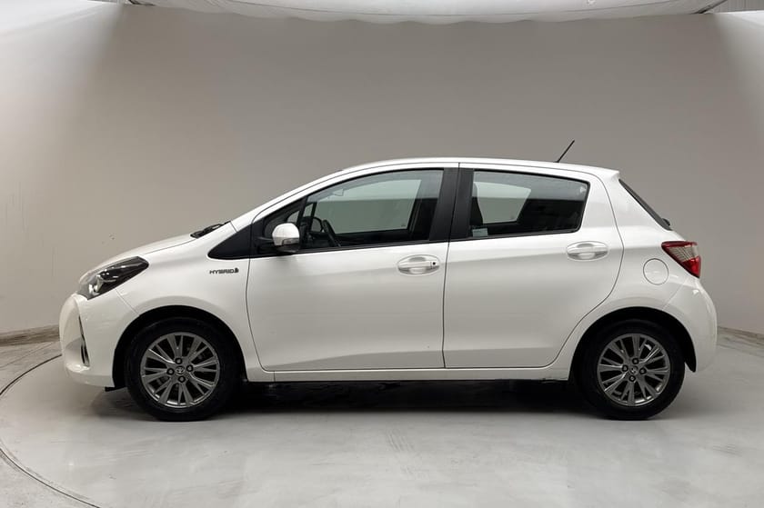 Bild 2 av Toyota Yaris Hybrid 1.5 5dr (101hk) Active
