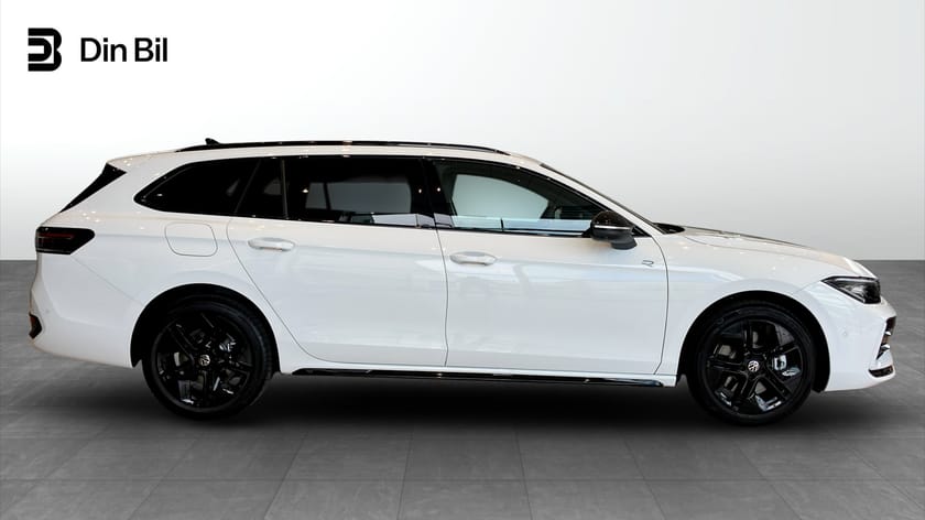 Bild 2 av Volkswagen Passat Variant eHybrid 272 DSG6 R-LINE