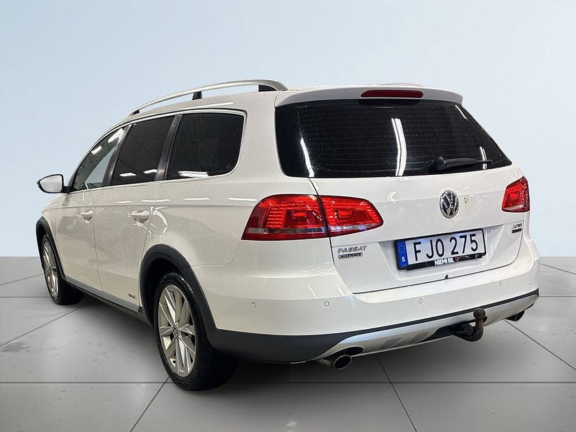 Bild 5 av Volkswagen Passat Alltrack 2.0 TDI 4Motion SoV-däck/Drag/D-värm/Pano/Navi